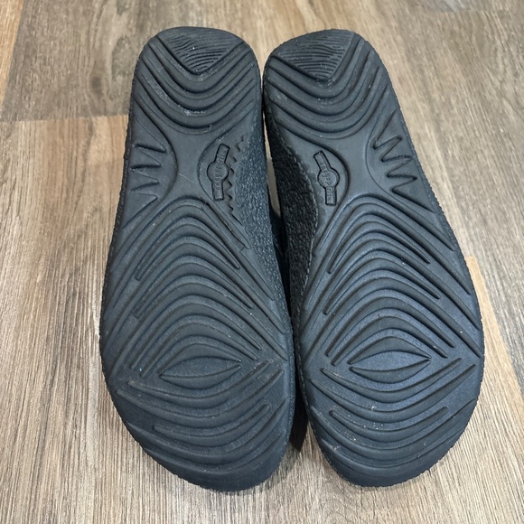 Easy Spirit Boots Women’s 8M Black Dellali Suede Fur Lace Up Square Toe Comfort - Picture 12 of 12